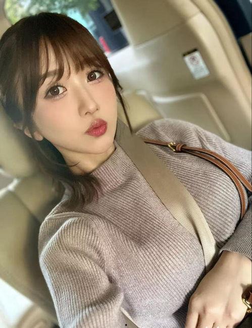 大槻响照片,光影交织下的魅力瞬间